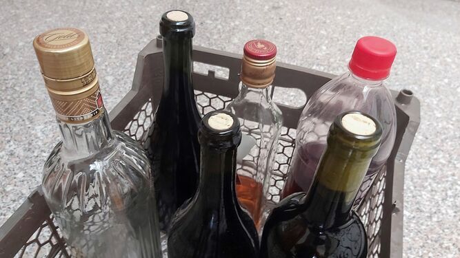 Botellas alcóholicas en un supermercado.