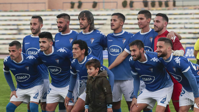 Formación reciente del San Fernando, que jugará en Segunda División B.