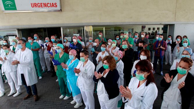 Homenaje a la primera sanitaria victima del covid-19 en Cádiz