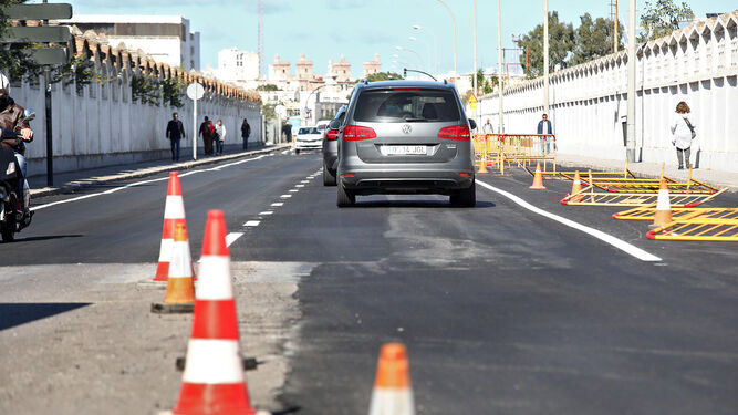 En los últimos meses el Ayuntamiento ha realizado obras de mejora en la Avenida de Astilleros.