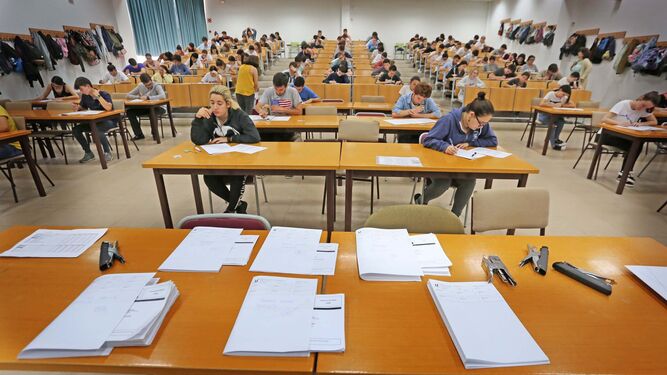 Los exámenes en el campus de Jerez el año pasado.