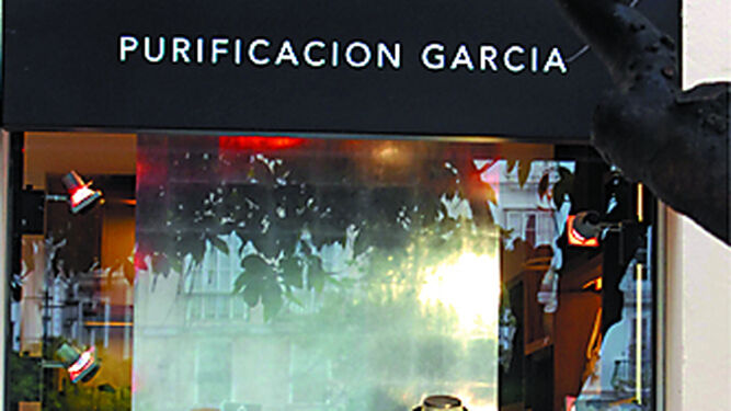 Uno de los escaparates de Purificación García el año de su apertura.