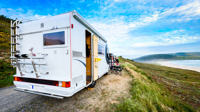 Turismo en caravana por Andalucía: los camping que triunfan este verano