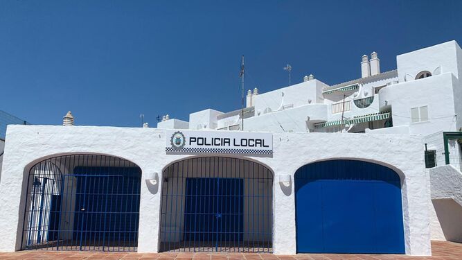 Vista de las dependencias de la Policía Local en La Barrosa.