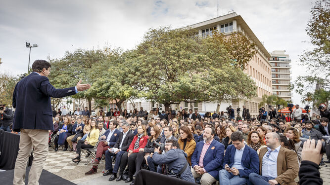 Juan Marín, vicepresidente de la Junta de Andalucía, toma la palabra en un mitin de Ciudadanos celebrado hace unos años en la Plaza de España de Cádiz.