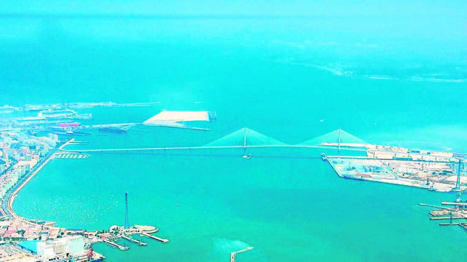 Vista panorámica de la Bahía de Cádiz.