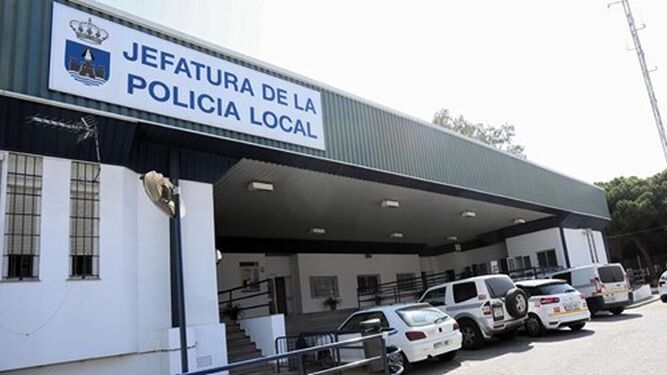 La empresa de los patrulleros  amenaza al Ayuntamiento con retirarlos si no abona una deuda de 30.000  euros