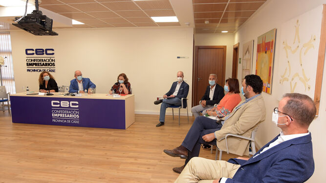 Encuentro entre la comisión ejecutiva de la CEC y los miembros del PSOE.