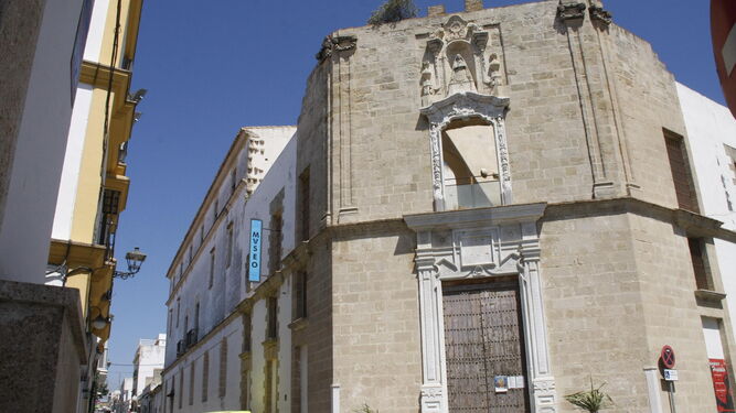 El Museo Municipal del Hospitalito, situado en la esquina de las calles Ganado y Zarza.