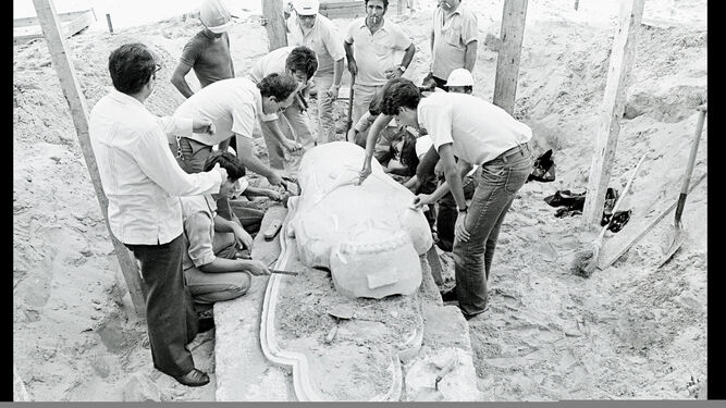 Trabajos de excavación en el solar de Ruiz de Alda.