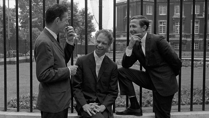 John Cage, Merce Cunningham y Robert Rauschenberg en una imagen de los años 50.