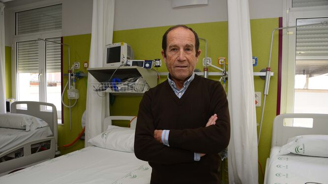 Luis Miguel Torres, presidente provisional de SEMDOR, en la Unidad del Dolor del Hospital Puerta del Mar de Cádiz.