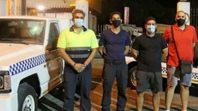 Los cuatro ex-trabajadores de la grúa municipal de El Puerto, que han denunciado el proceso de contratación de la nueva empresa.