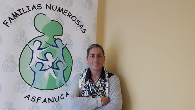 Esther Carnero es la presidenta de Asfanuca, asociación con sede en El Puerto.