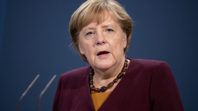 Angela  Merkel, 15 años después de su primer, y doble, hito histórico