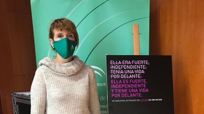 Ana Fidalgo, asesora del IAM, presentando la campaña del 25N.
