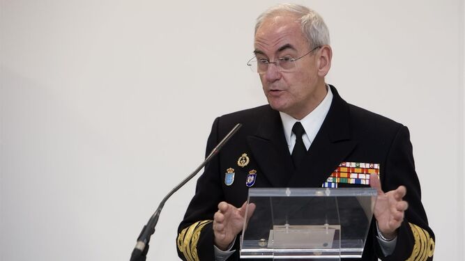 La respuesta de la Armada al bloqueo naval que pide Vox en Canarias: "lo primero es rescatarles"