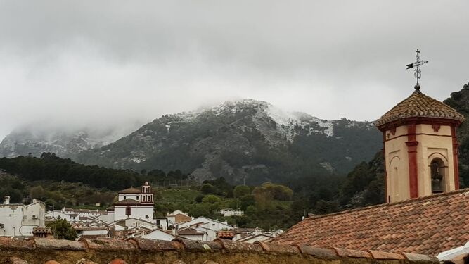 Picos de Grazalema nevados el pasado mes de marzo.