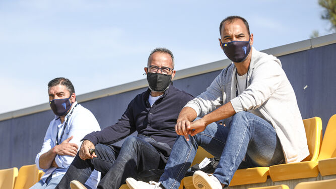 Enrique Ortiz, Álvaro Cervera y Jorge Cordero, núcleo fuerte de la parcela deportiva.
