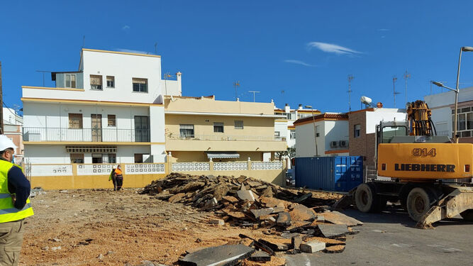 Diputación da por comenzada la construcción de las 26 viviendas proyectadas en el “solar de los maestros” de Rota.