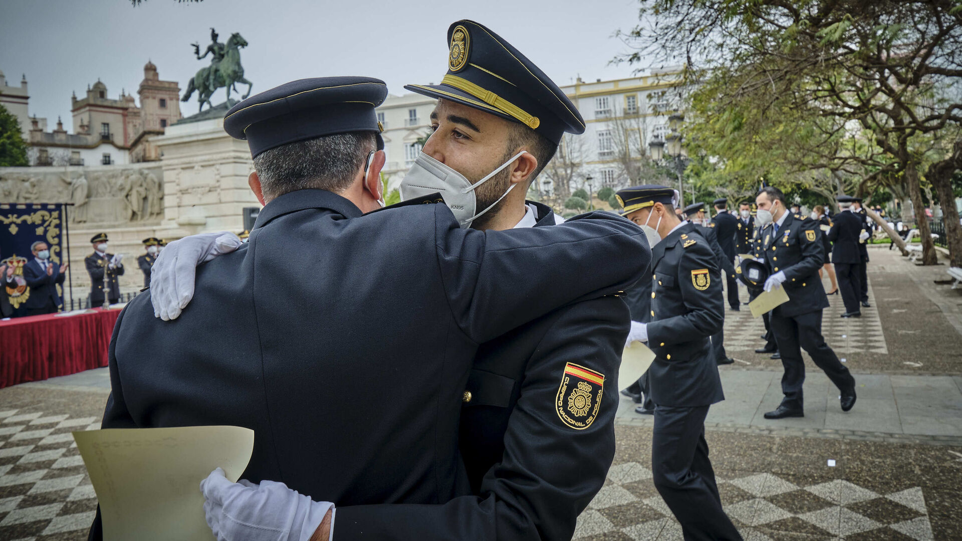 Acto de  juramento de 22 nuevos inspectores de la Polic&iacute;a Nacional en la Plaza de Espa&ntilde;a.