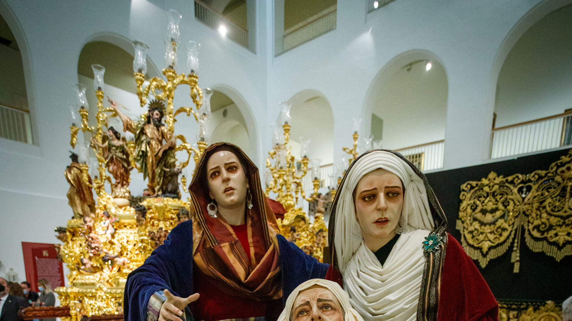Exposici&oacute;n 'Una historia de fe' de la Semana Santa de C&aacute;diz