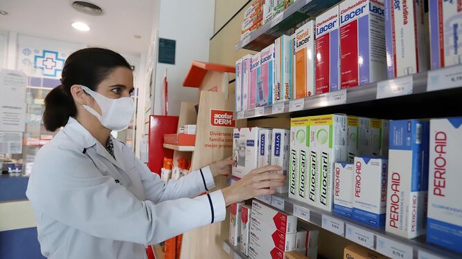 Los fármacos de uso hospitalario estarán disponibles en las farmacias andaluzas