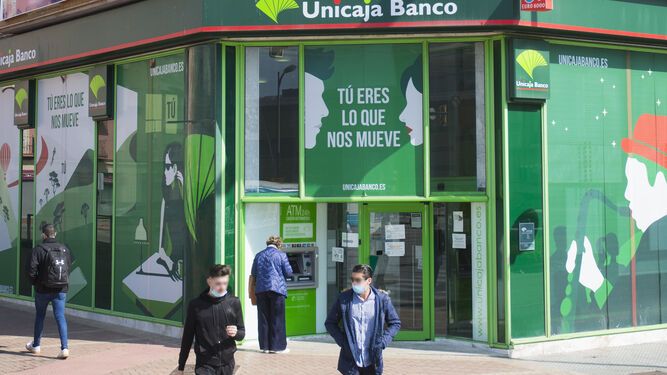 Ofician de Unicaja Banco.