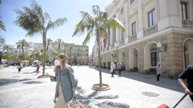 Turistas en Cádiz el pasado fin de semana.