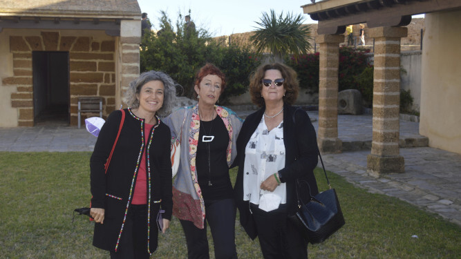 Pilar Donadeo, Marisa Bascuñana e Inmaculada Pastor, coincidieron en la inauguración.