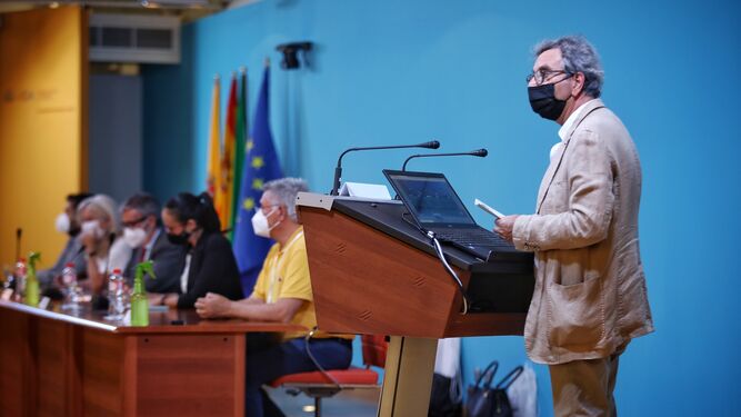 Felipe Barbosa, coordinador del Congreso del Carnaval, durante su intervención.