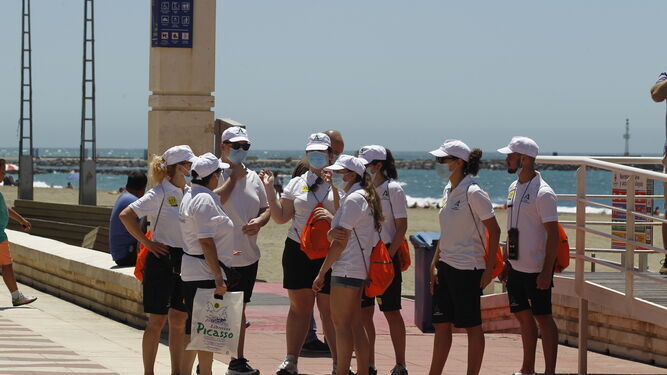 Vigilantes de playa contratados en el marco de la emergencia sanitaria por COVID-19