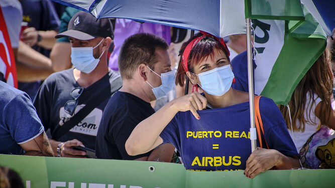 Teresa Rodríguez en una de las manifestaciones contra el cierre de Airbus