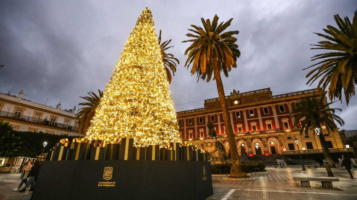 San Fernando licita la luces y decoración de Navidad por unos 300.000 euros