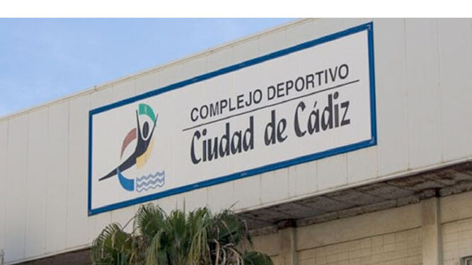 Fachada del Complejo Ciudad de Cádiz.