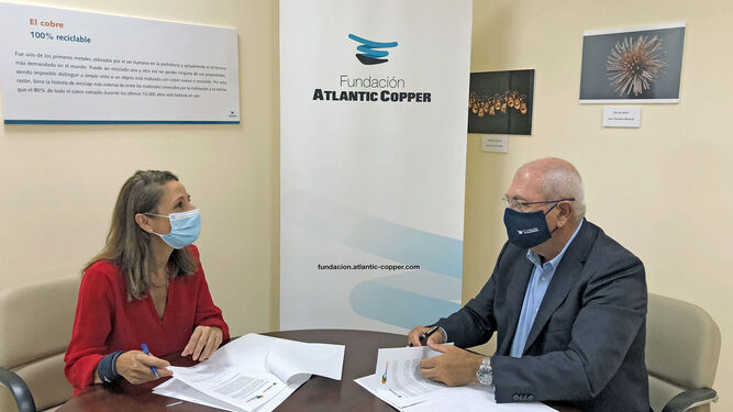 Firma Convenio de colaboración de la Fundación Atlantic Copper con Casa Paco Girón.