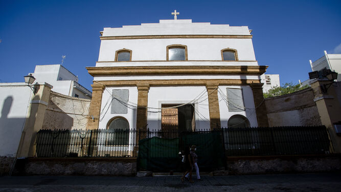 Una imagen de la fachada de la iglesia de la Castrense en esta semana.