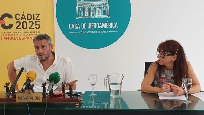 Los concejales del Ayuntamiento de Cádiz Carlos Paradas y Montemayor Mures.