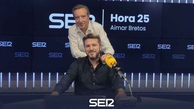 Iñaki Gabilondo y Aimar Bretos anoche en 'Hora 25'
