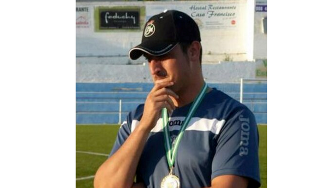 Juan Reyes, entrenador del Conil.