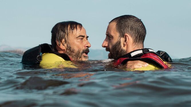 Eduard Fernández y Dani Rovira en una imagen de 'Mediterráneo'.