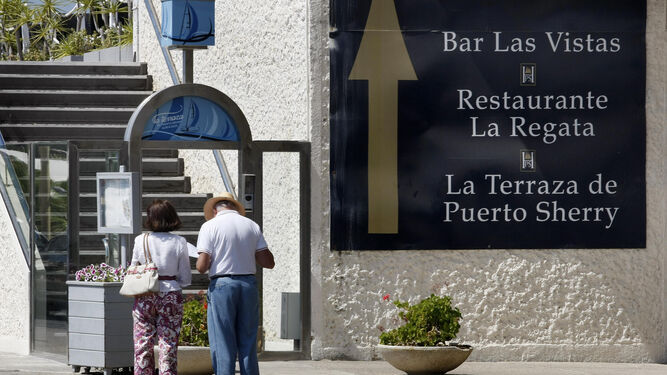 El hotel de Puerto Sherry es uno de los que está al completo estos días.