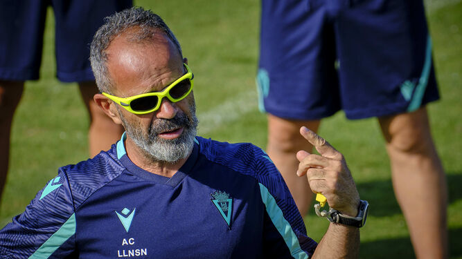 El entrenador del Cádiz Álvaro Cervera.