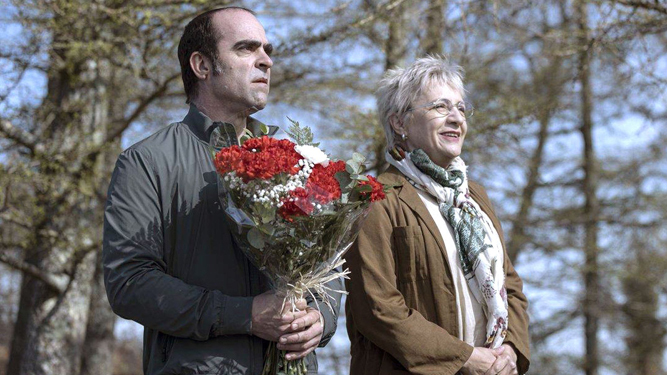 Luis Tosar y Blanca Portillo, en un fotograma de la película 'Maixabel', de Icíar Bollaín.