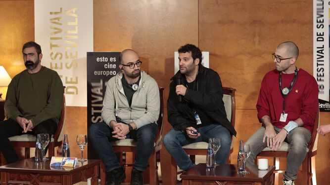Yuri Ancarani, Haider Rashid, Miguel Ángel Puro y José Luis Estañ, en el ciclo ‘Un café con’.
