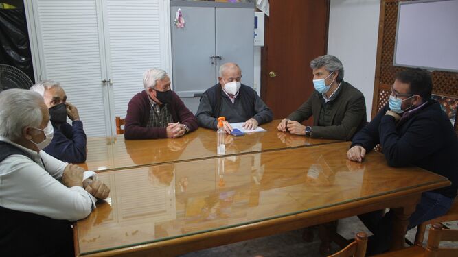 Reunión de AxSí con la asociación de afectados por el amianto.