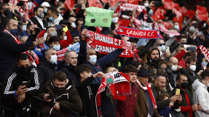 Una imagen de aficionados del Granada en el estadio Nuevo Los Cármenes.