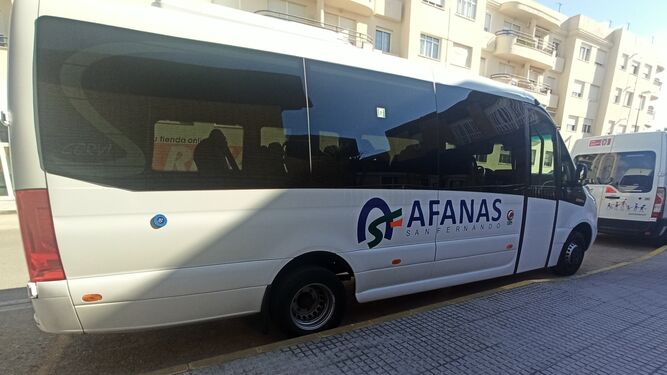 Nuevo transporte adaptado de Afanas San Fernando.