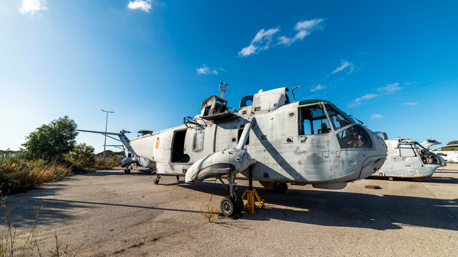 Antecedente acre Red de comunicacion Armada: La Quinta Escuadrilla jubila a sus helicópteros Morsa