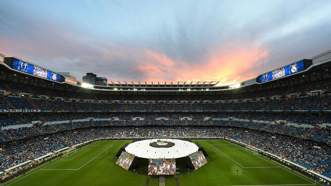 Terreno de juego del Santiago Bernabéu.
